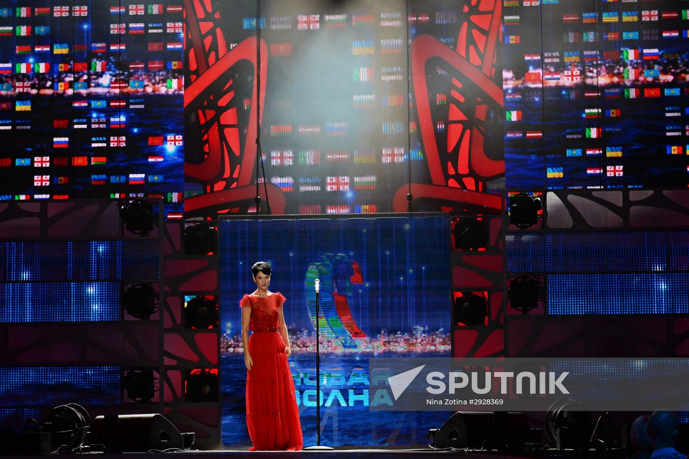 New Wave 2016 international contest of young pop singers. Day Two