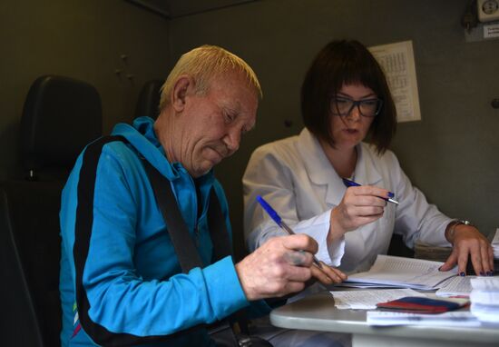 Mobile vaccination stations
