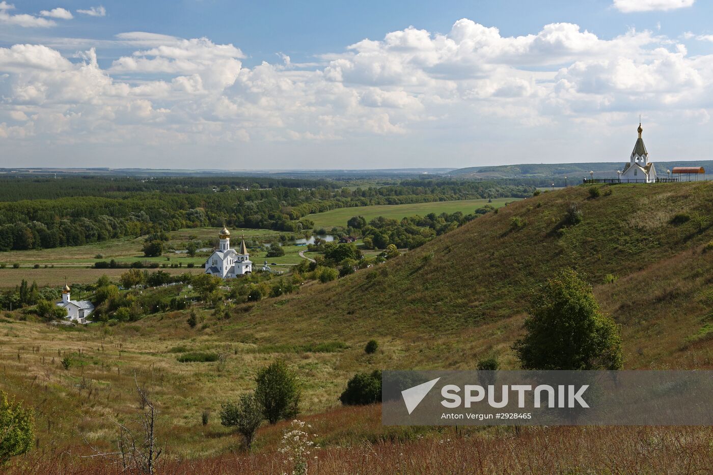 Holy Trinity Kholki Monastery in Belgorod region