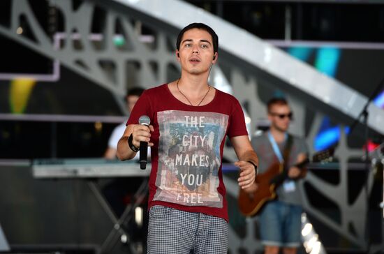 New Wave 2016 international contest of young pop singers. Day Three