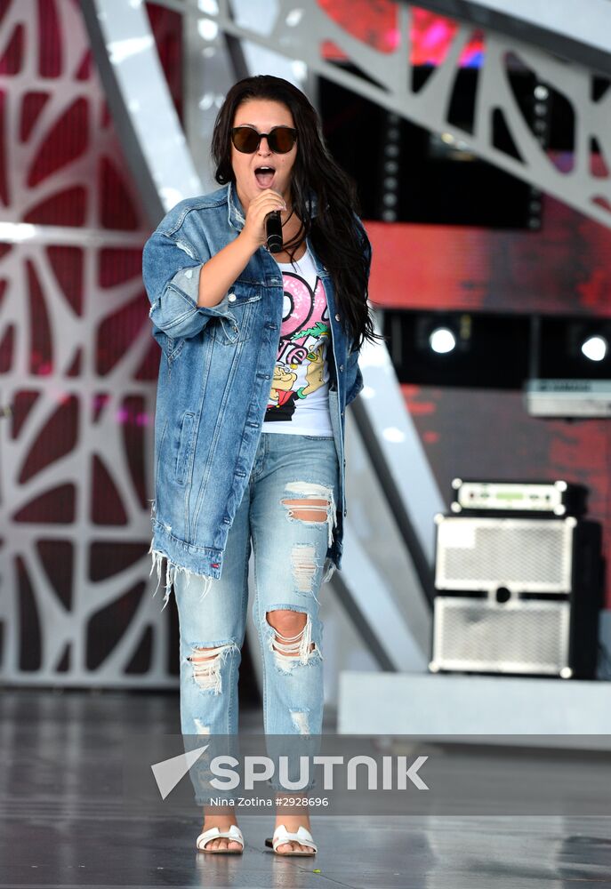 New Wave 2016 international contest of young pop singers. Day Three