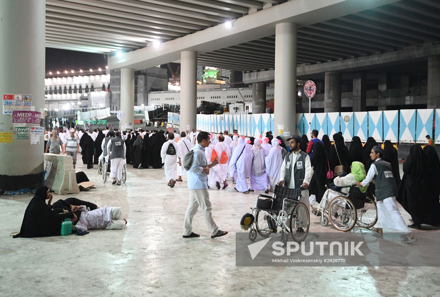 Pilgrims in Mecca