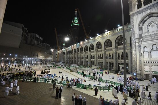 Pilgrims in Mecca
