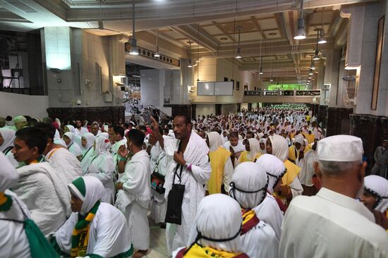 Pilgrims in Mecca