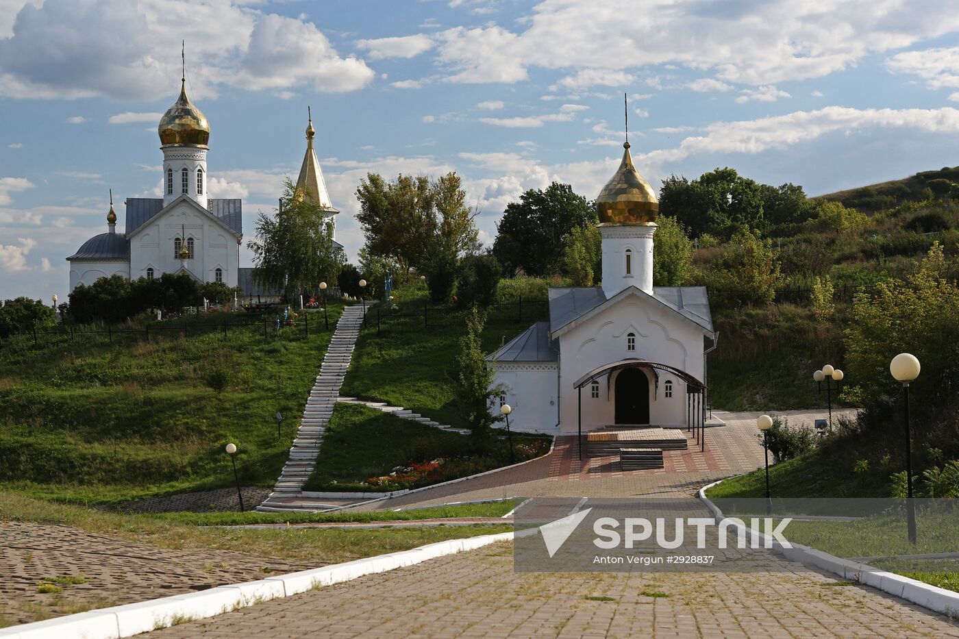 Holy Trinity Kholki Monastery in Belgorod region