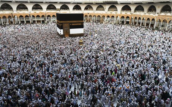 Pilgrims in Mecca