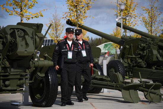 Opening of 2016 ARMY Military Forum