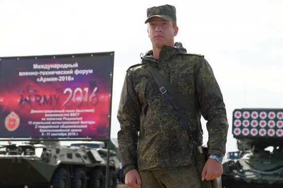 Military drills in Samara