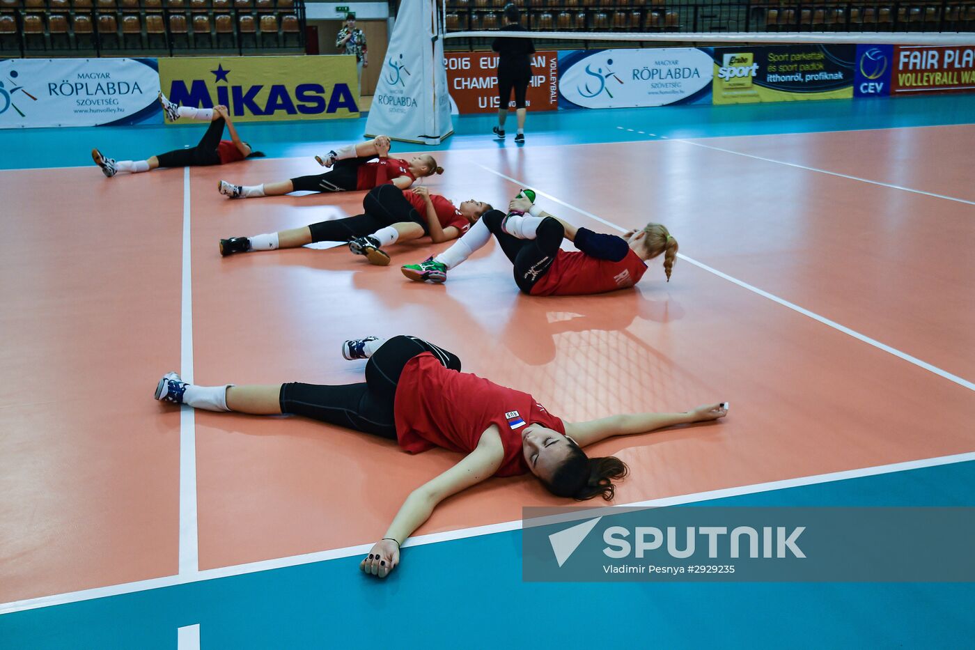 Russian volleyball players - winners of the CEV Women's U19 Volleyball European Championship