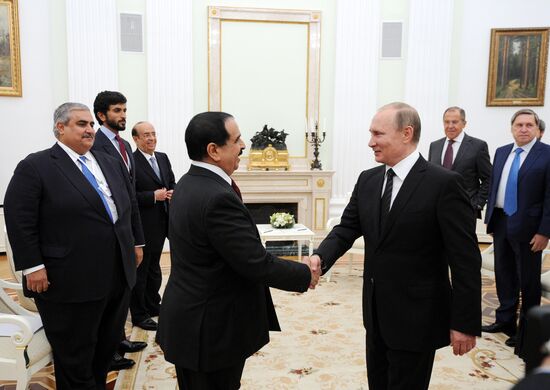 Vladimir Putin meets with King Hamad bin Isa Al Khalifa of Bahrain