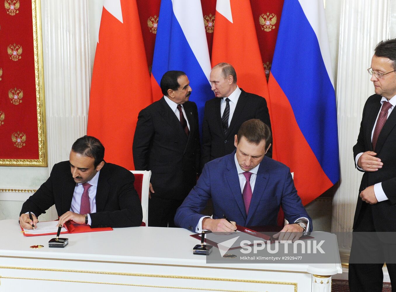 Vladimir Putin meets with King Hamad bin Isa Al Khalifa of Bahrain