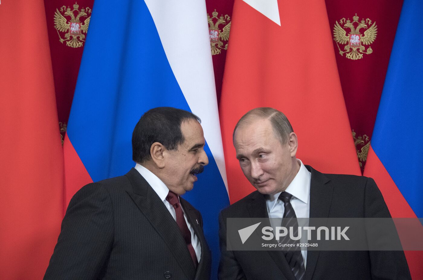 Vladimir Putin meets with King Hamad bin Isa Al Khalifa of Bahrain