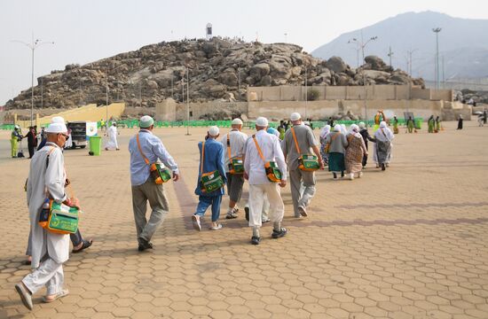Pilgrims in Arafat Valley in Saudi Arabia