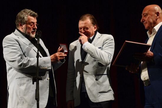 Moscow Variety Theater opens new season