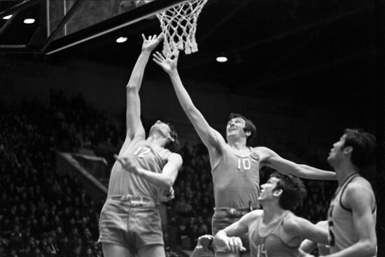 Soviet basketball player Sergei Belov