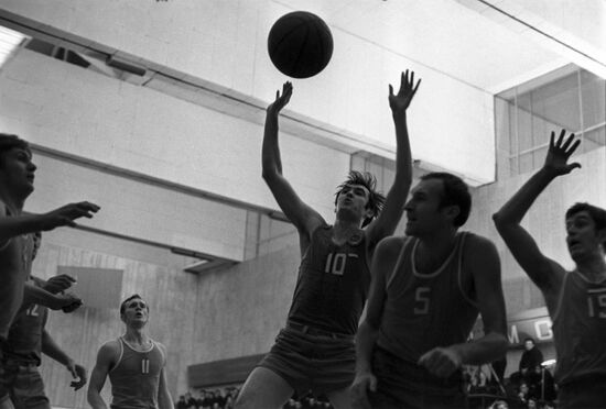 Soviet basketball player Sergei Belov