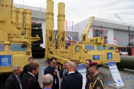 2016 ARMY International Military-Technical Forum. Day Two