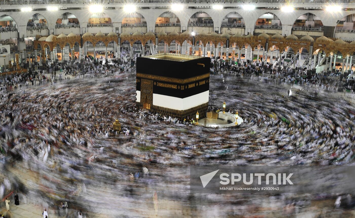 Pilgrims in Mecca