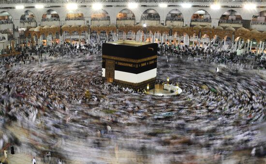 Pilgrims in Mecca
