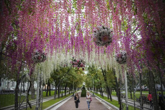 Moscow ahead of City Day