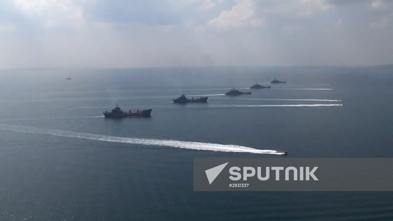 Black Sea Navy Fleet and the Caspian Flotilla took part in "Kavkaz-2016" strategic troops exercise