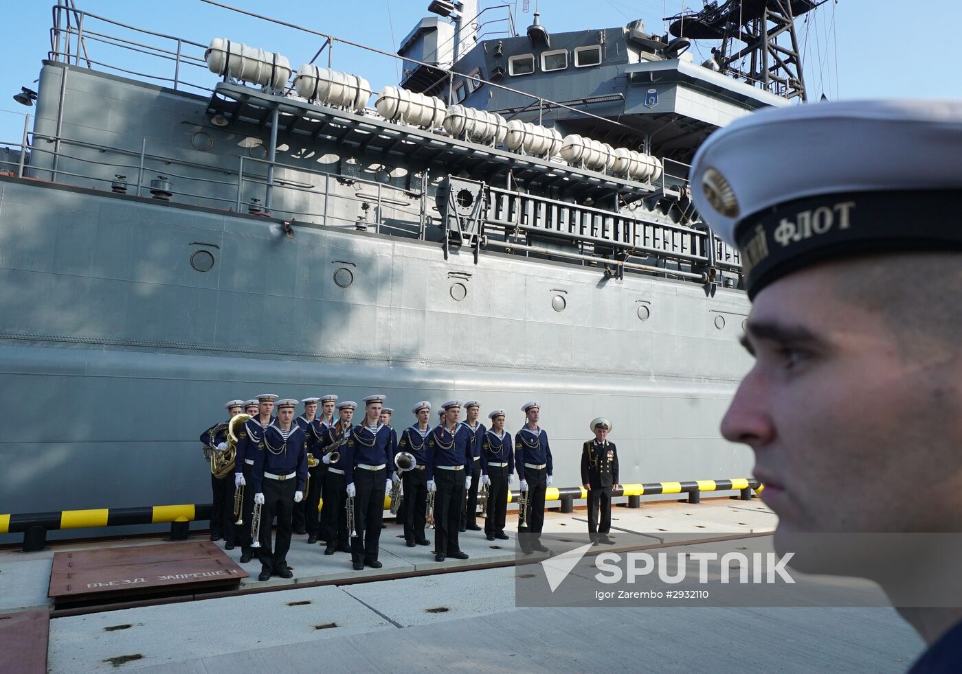 The Minsk large landing craft arrives in Baltiysk