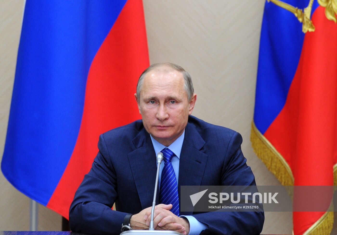 President Putin chairs meeting on armament program 2018-25