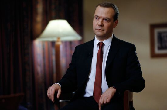 Dmitry Medvedev gives interview to Vesti v Subbotu (News on Saturday) host Sergei Brilyov