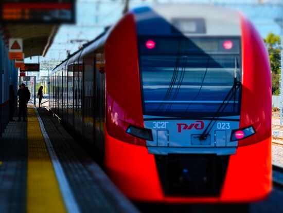 Preparations for opening of Moscow Central Circle