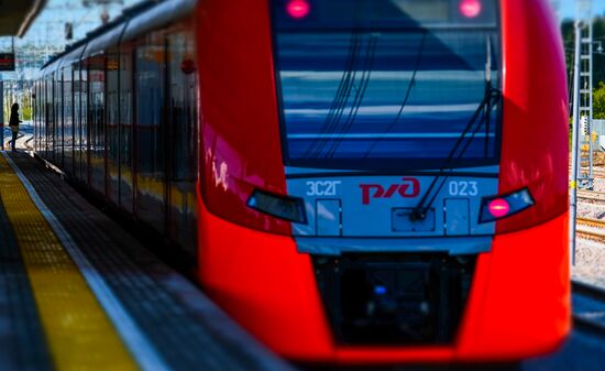 Preparations for opening of Moscow Central Circle
