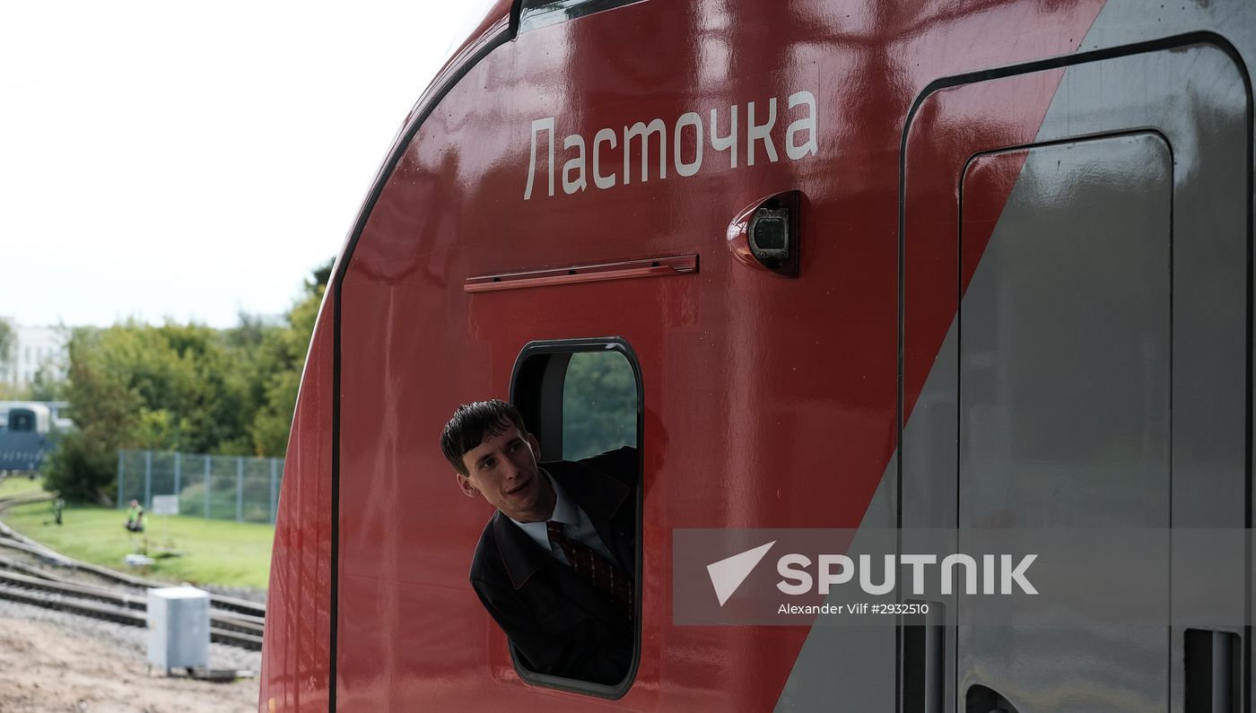 Preparations for opening of Moscow Central Circle