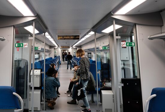 Preparations for opening of Moscow Central Circle