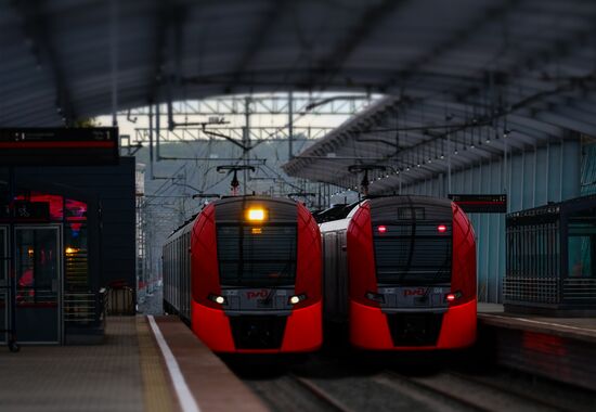Preparations for opening of Moscow Central Circle
