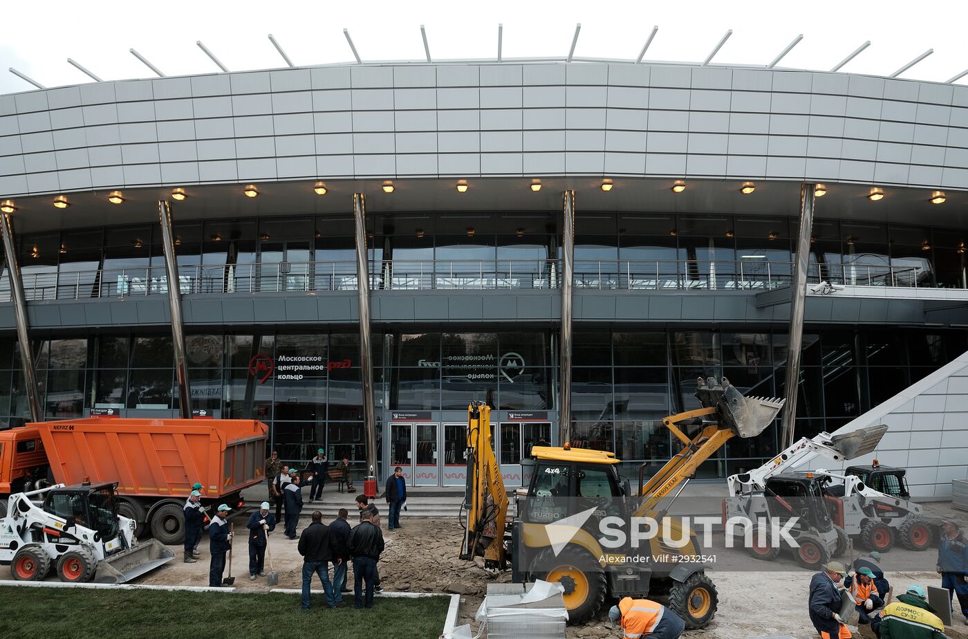 Preparations for opening of Moscow Central Circle