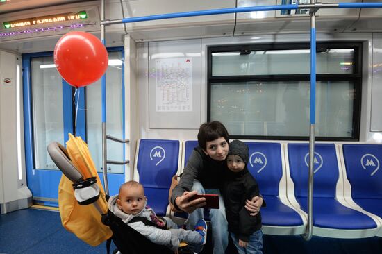 New Moscow metro train Moskva presented