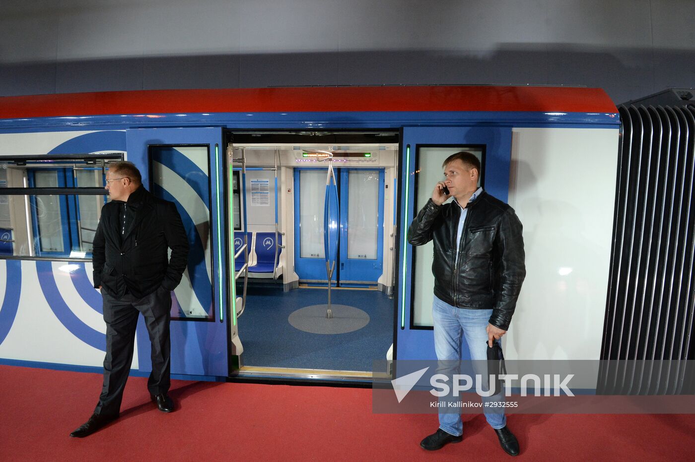 New Moscow metro train Moskva presented