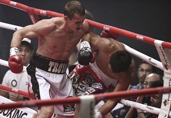 Boxing. Eduard Troyanovsky vs. Keita Obara