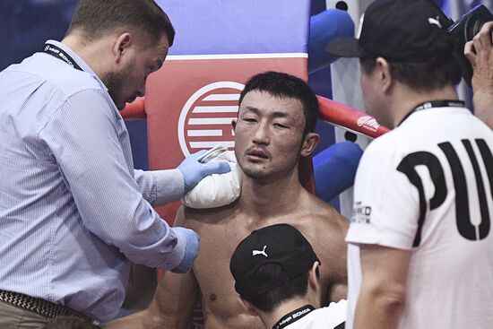 Boxing. Eduard Troyanovsky vs. Keita Obara