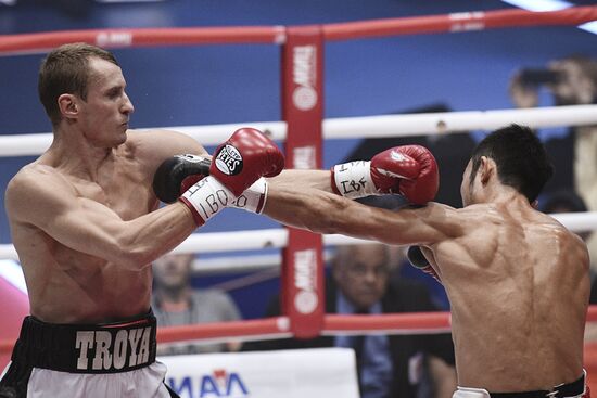 Boxing. Eduard Troyanovsky vs. Keita Obara