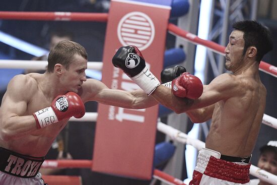 Boxing. Eduard Troyanovsky vs. Keita Obara