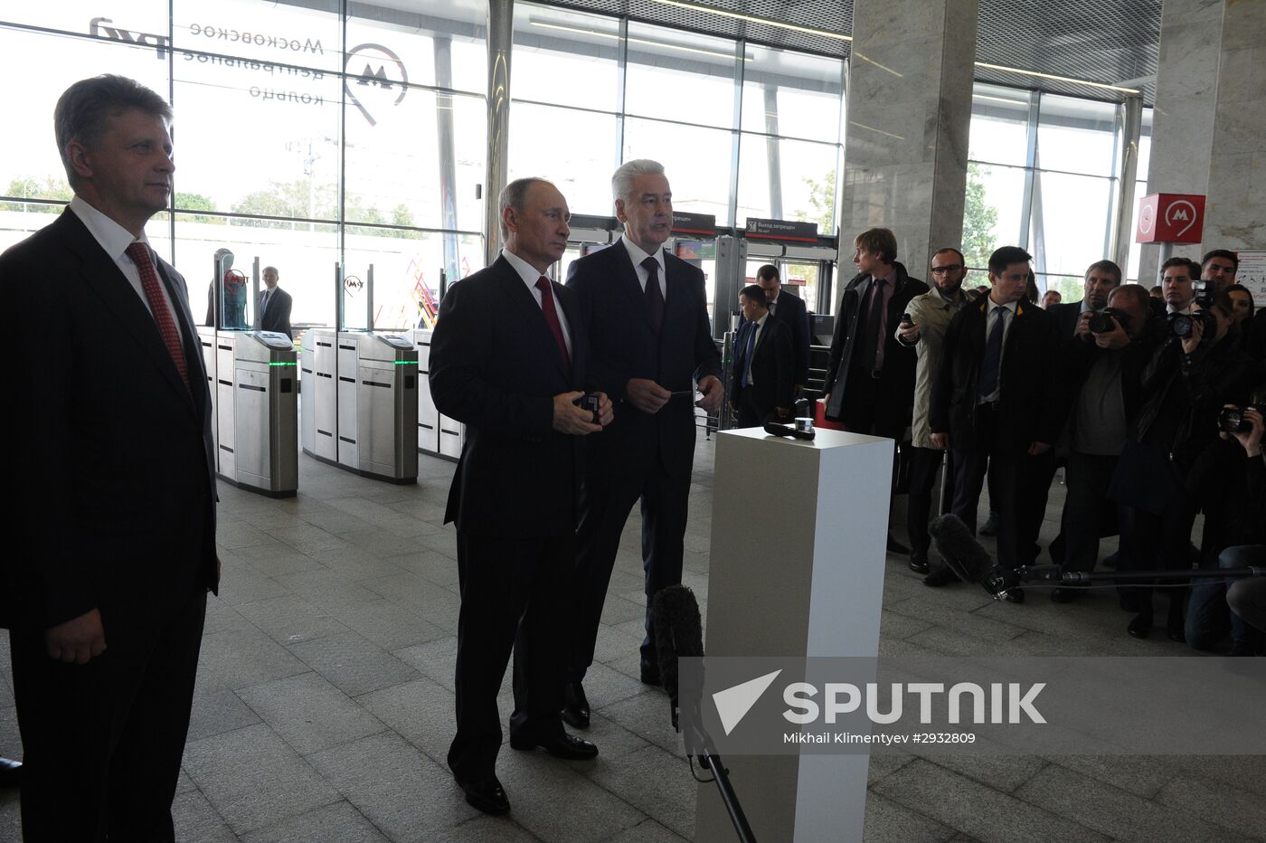 President Vladimir Putin takes part in Moscow Central Ring's commissioning ceremony on Moscow City Day