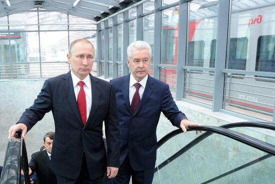 President Vladimir Putin takes part in Moscow Central Ring's commissioning ceremony on Moscow City Day