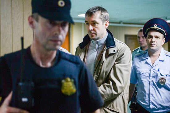 Moscow Presnensky Court examines investigators' motion on Dmitry Zakharchenko's arrest