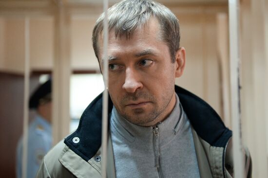 Moscow Presnensky Court examines investigators' motion on Dmitry Zakharchenko's arrest
