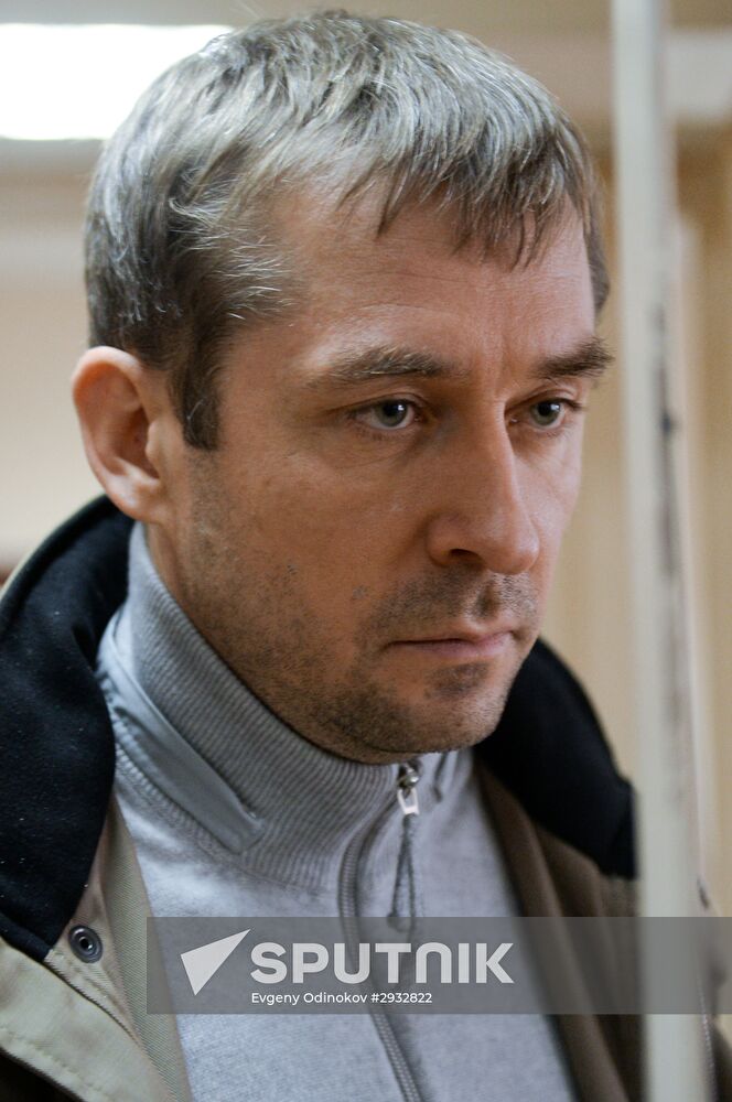 Moscow Presnensky Court examines investigators' motion on Dmitry Zakharchenko's arrest