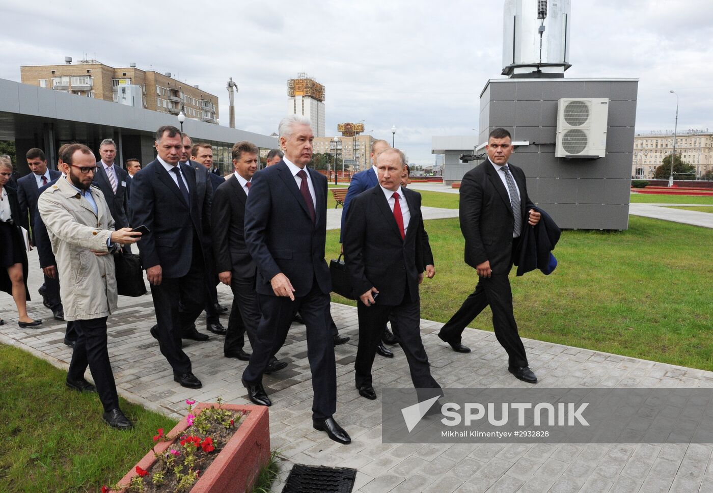 President Vladimir Putin takes part in Moscow Central Ring's commissioning ceremony on Moscow City Day