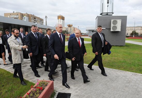 President Vladimir Putin takes part in Moscow Central Ring's commissioning ceremony on Moscow City Day