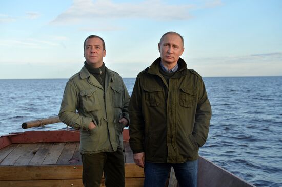 President Putin, Prime Minsiter Medvedev visit Lipno island in Novgorod Region