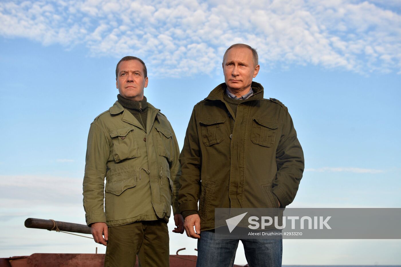 President Putin, Prime Minsiter Medvedev visit Lipno island in Novgorod Region