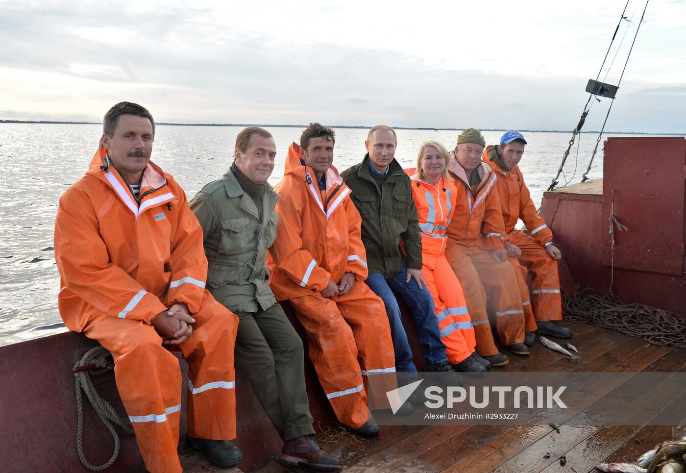 President Putin, Prime Minsiter Medvedev visit Lipno island in Novgorod Region